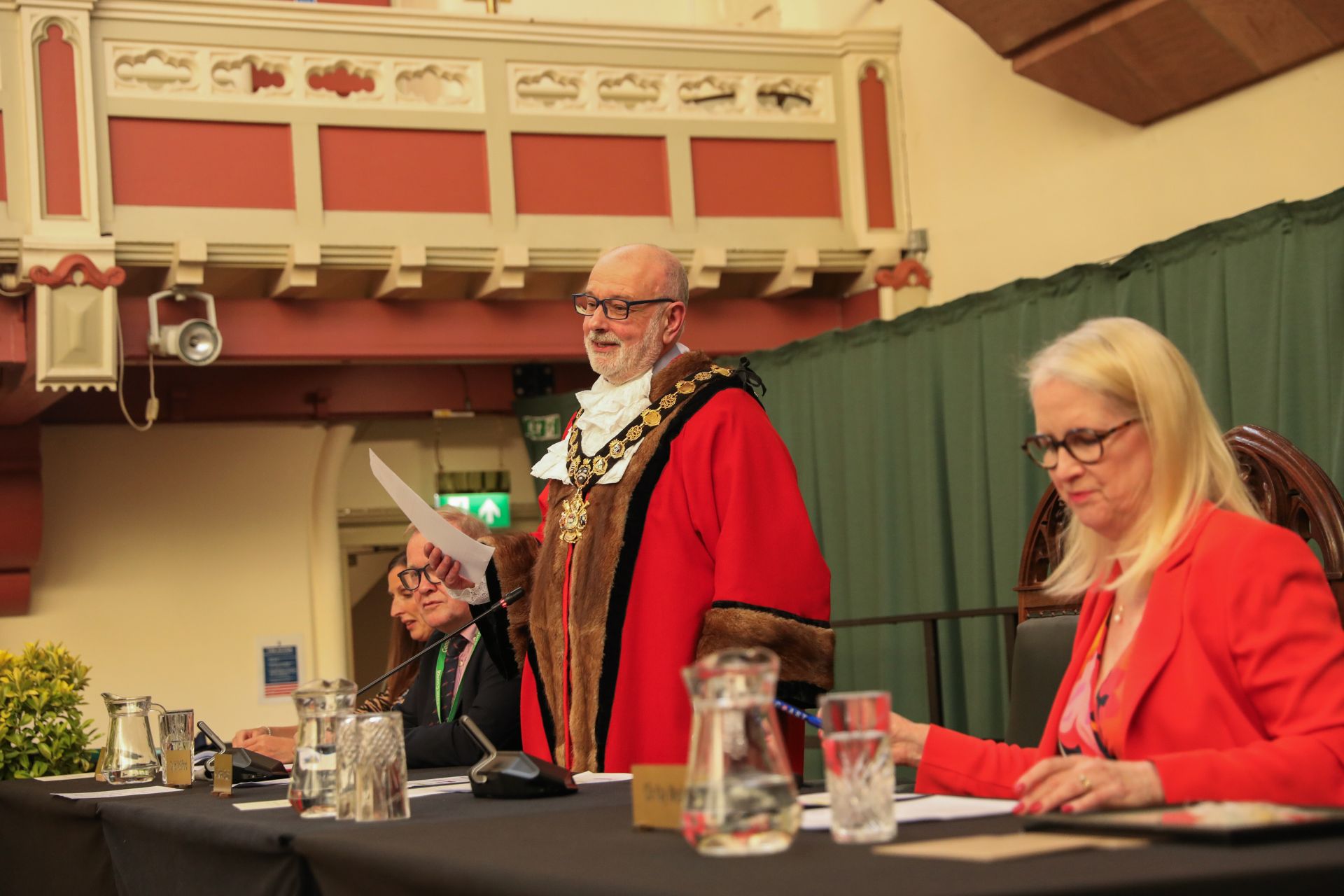 Council meeting with Mayor