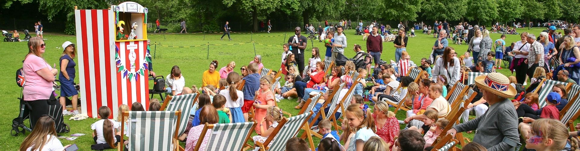 Punch and Judy show in Congleton Park